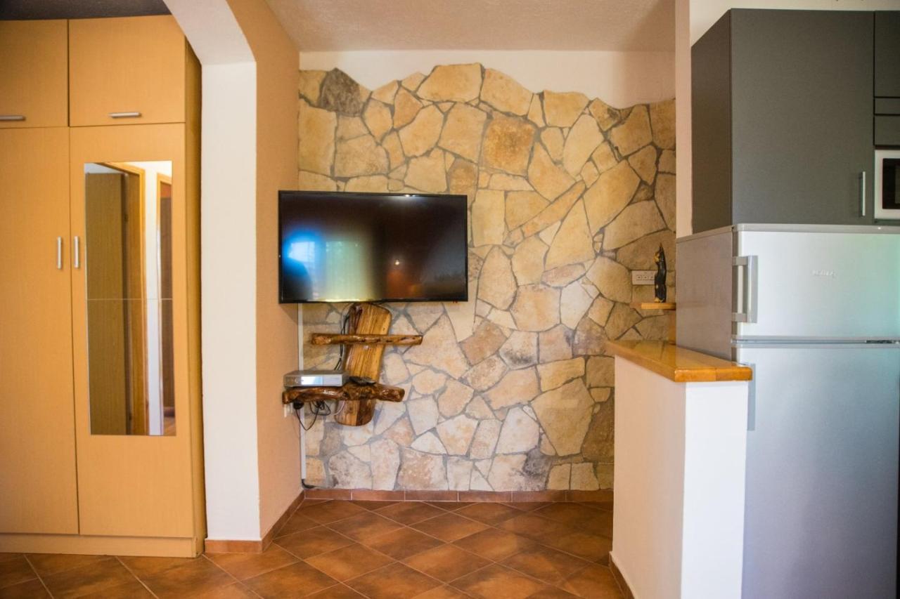 Apartmani M&C Fažana エクステリア 写真